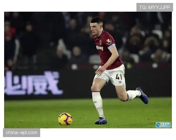 英格兰赖斯安德森双后腰配置 中场硬度提升但防守覆盖存疑