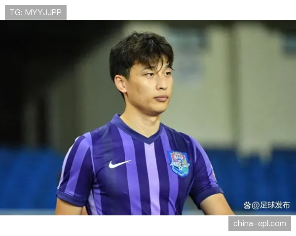 天津津门虎巴顿全场丢失24次球权,边路攻防两端均失水准 天津津门虎巴顿全场丢失24次球权,边路攻防两端均失水准